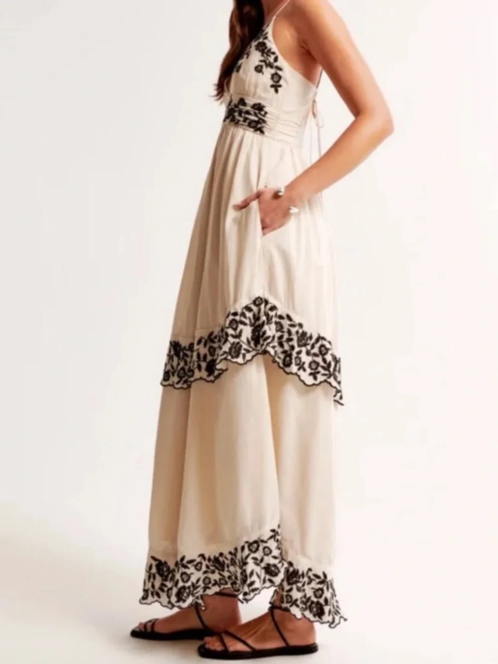 Abercrombie & Fitch maxi dress beige black floral embroidery XS
